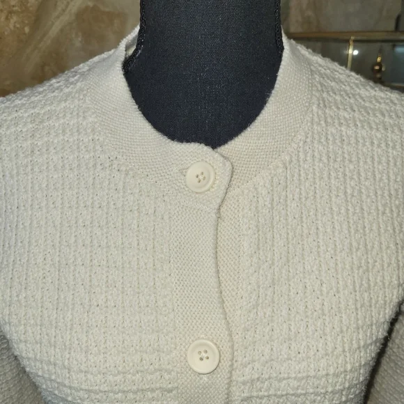 Uniqlo Cream Women's Cardigan Sweater - Picture 3 of 7
